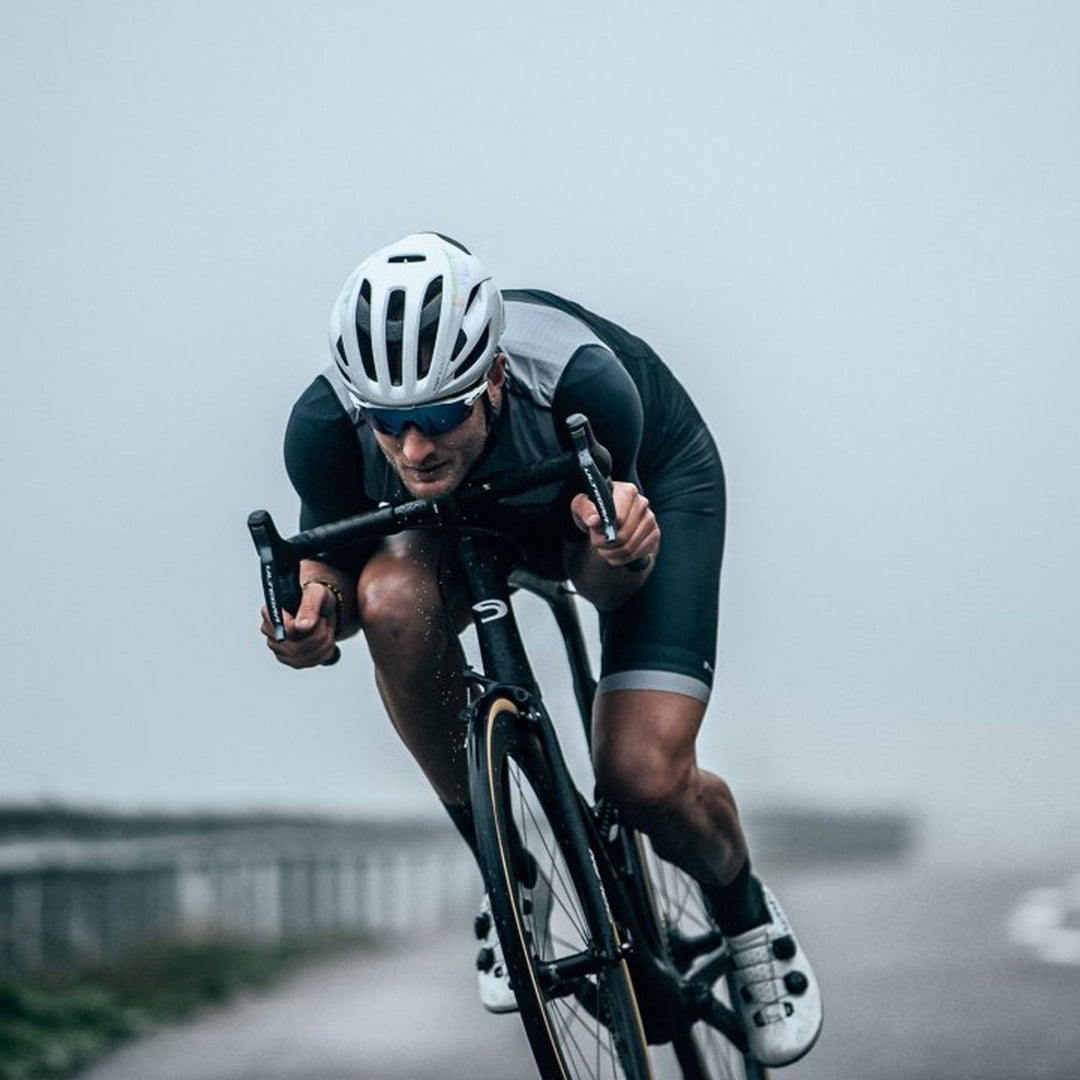 MET Rivale Absolute White Limited Edition