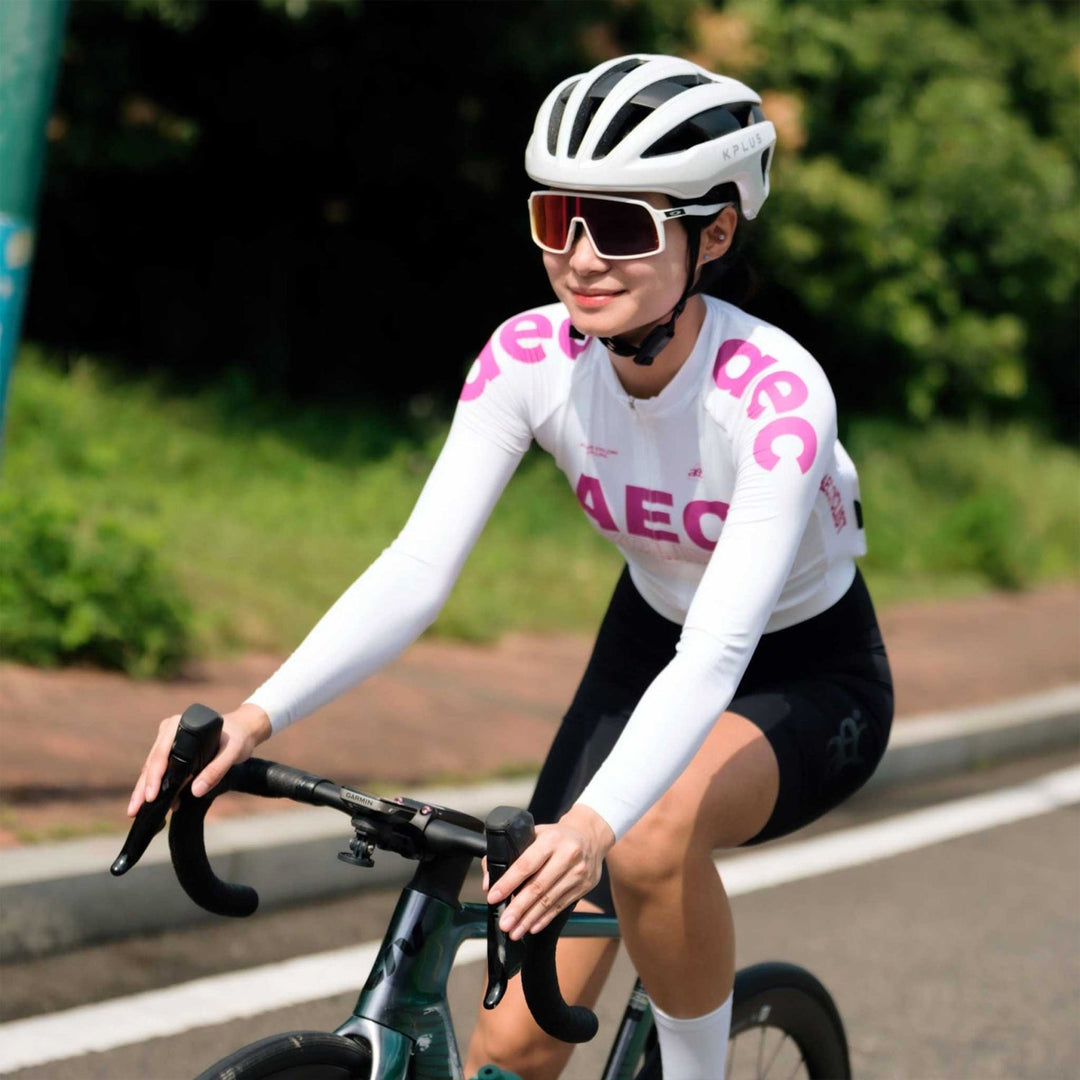 AEC Cyclist Women&