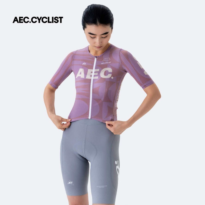 AEC Cyclist Women&